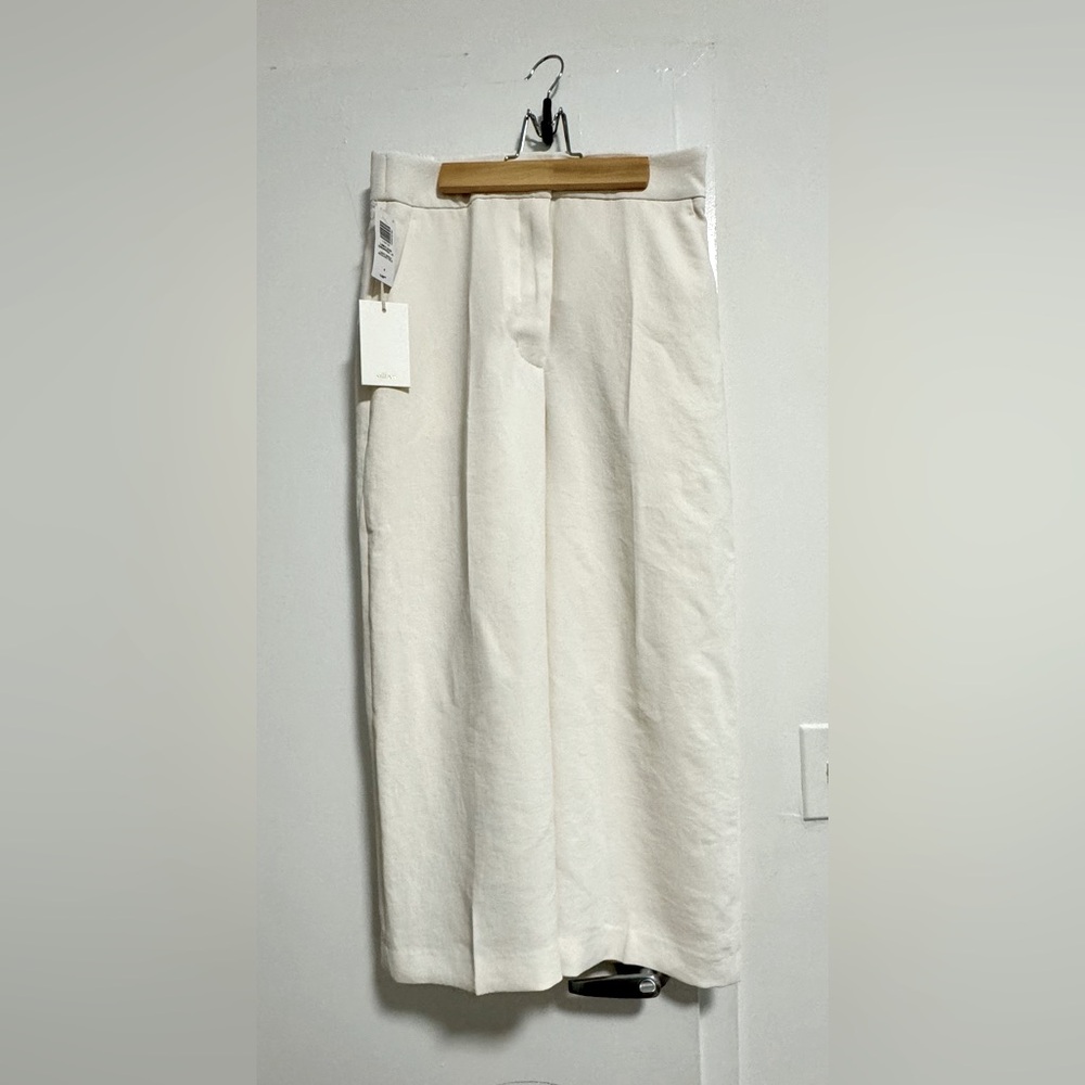 Aritzia Off-White Cropped Wide Leg Trousers
